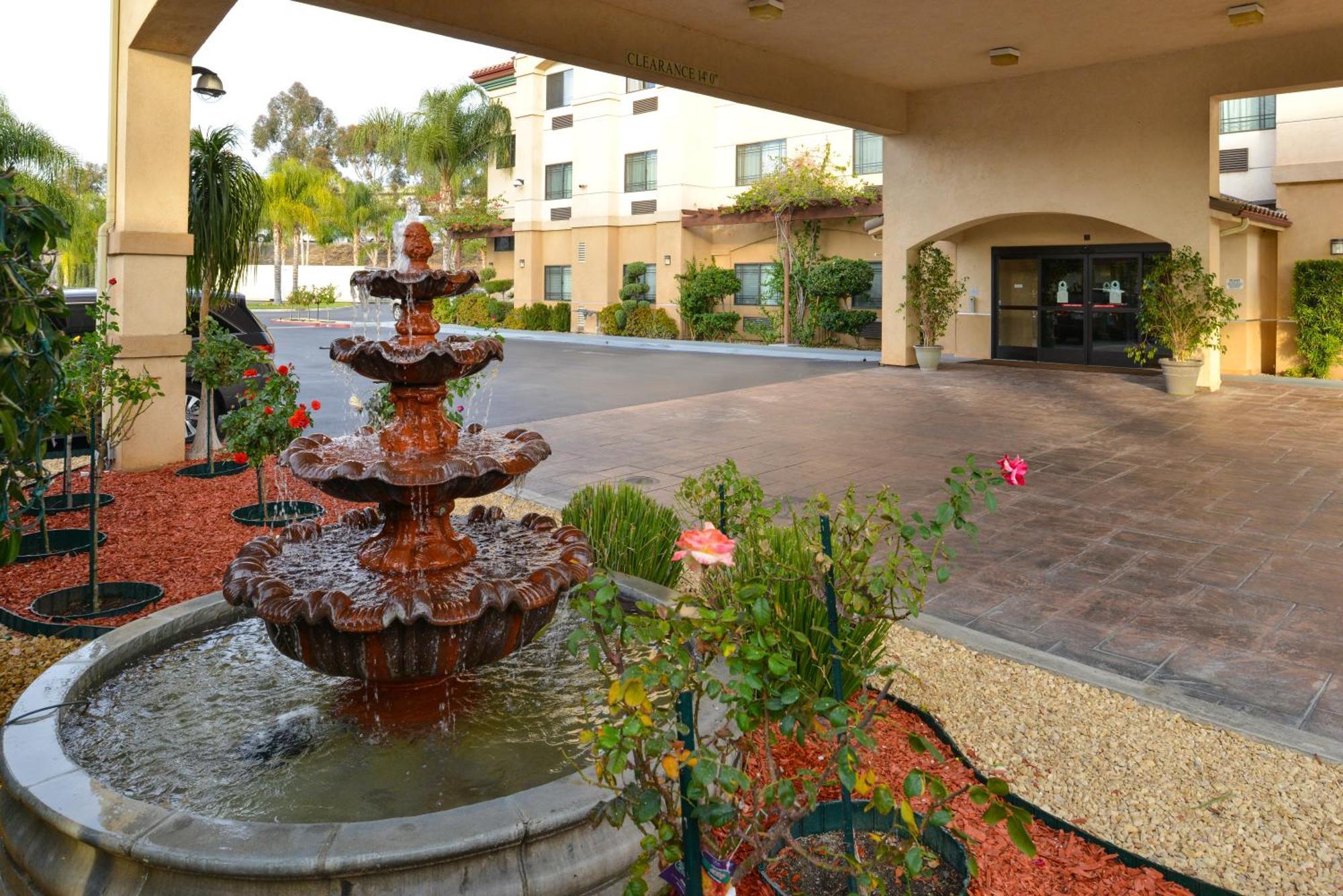 Citrus Suites Redlands Loma Linda Hotel Exterior foto